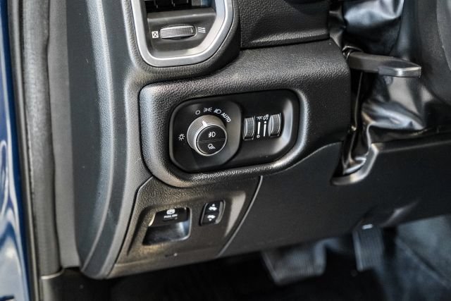 Used 2022 RAM 1500 Laramie AWD/4WD image 32