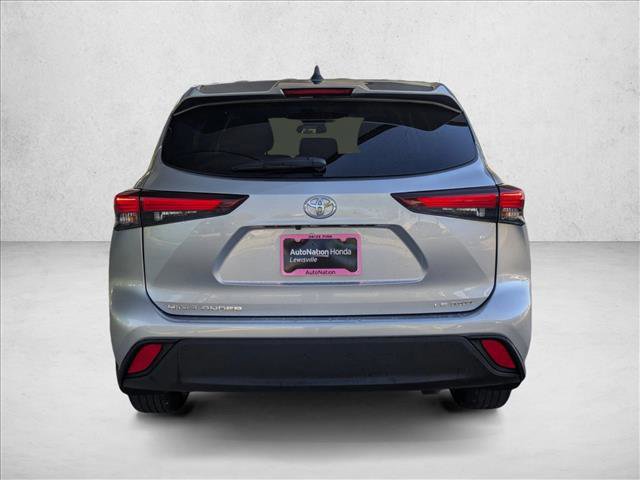 Used 2024 Toyota Highlander LE image 7