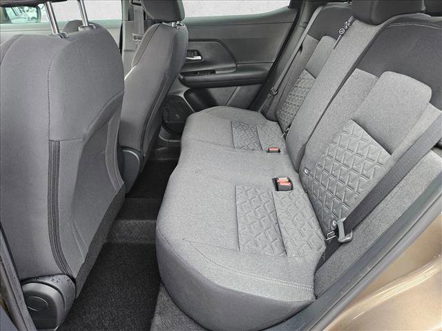 Used 2025 Nissan Kicks SV image 16