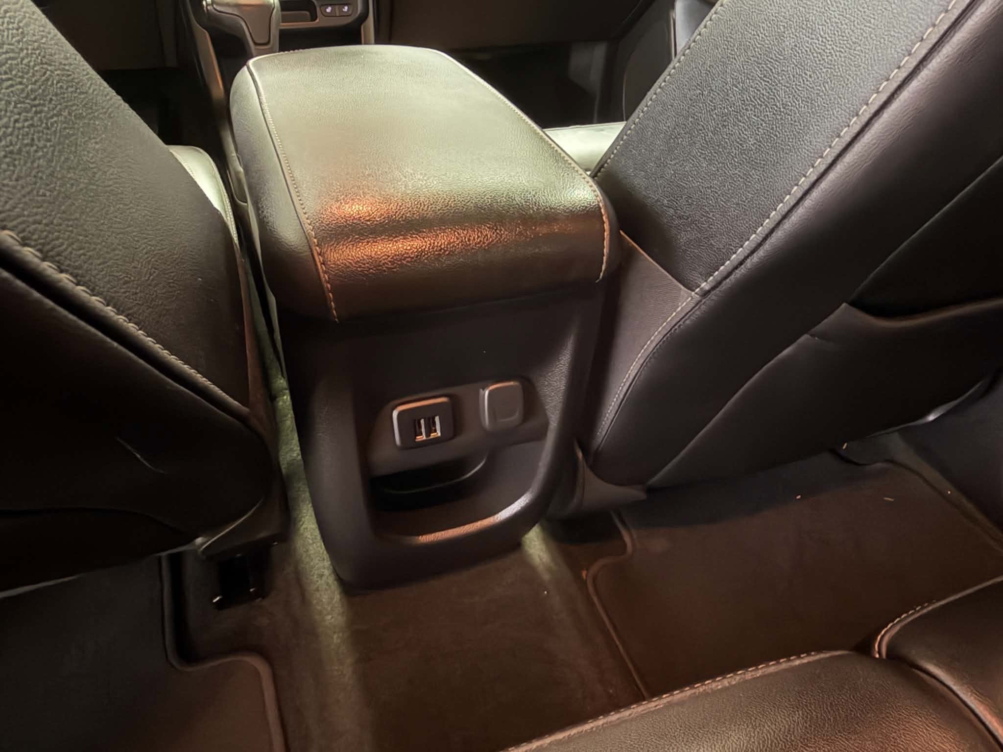 Used 2015 GMC Canyon SLT w/ Driver Alert Package AWD/4WD image 24
