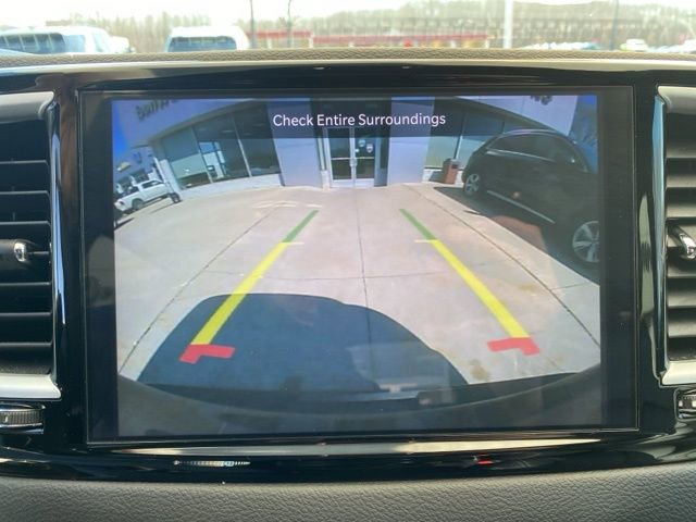 Used 2025 Chrysler Pacifica Select FWD image 22