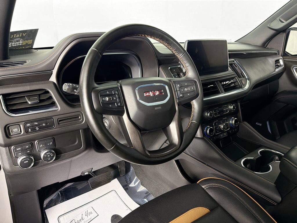 Used 2024 GMC Yukon AT4 AWD/4WD image 9
