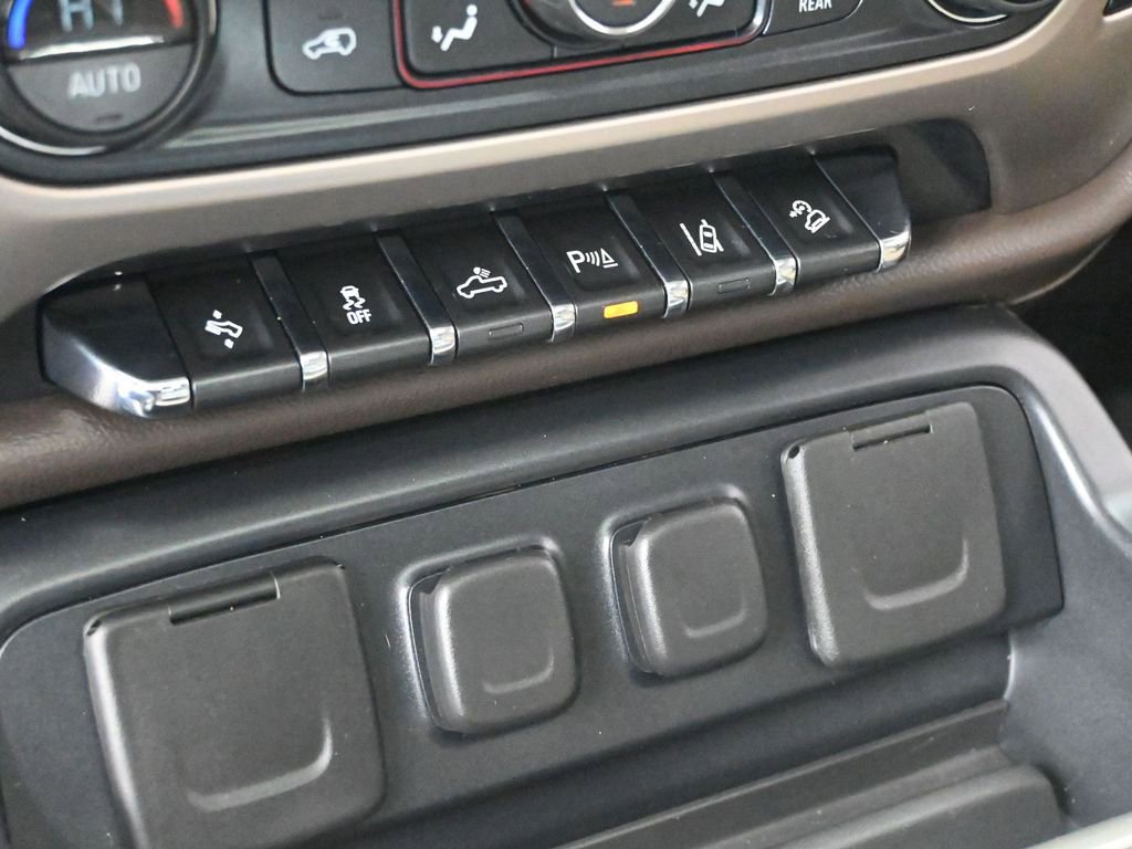 Used 2015 GMC Sierra 1500 Denali w/ Driver Alert Package image 26