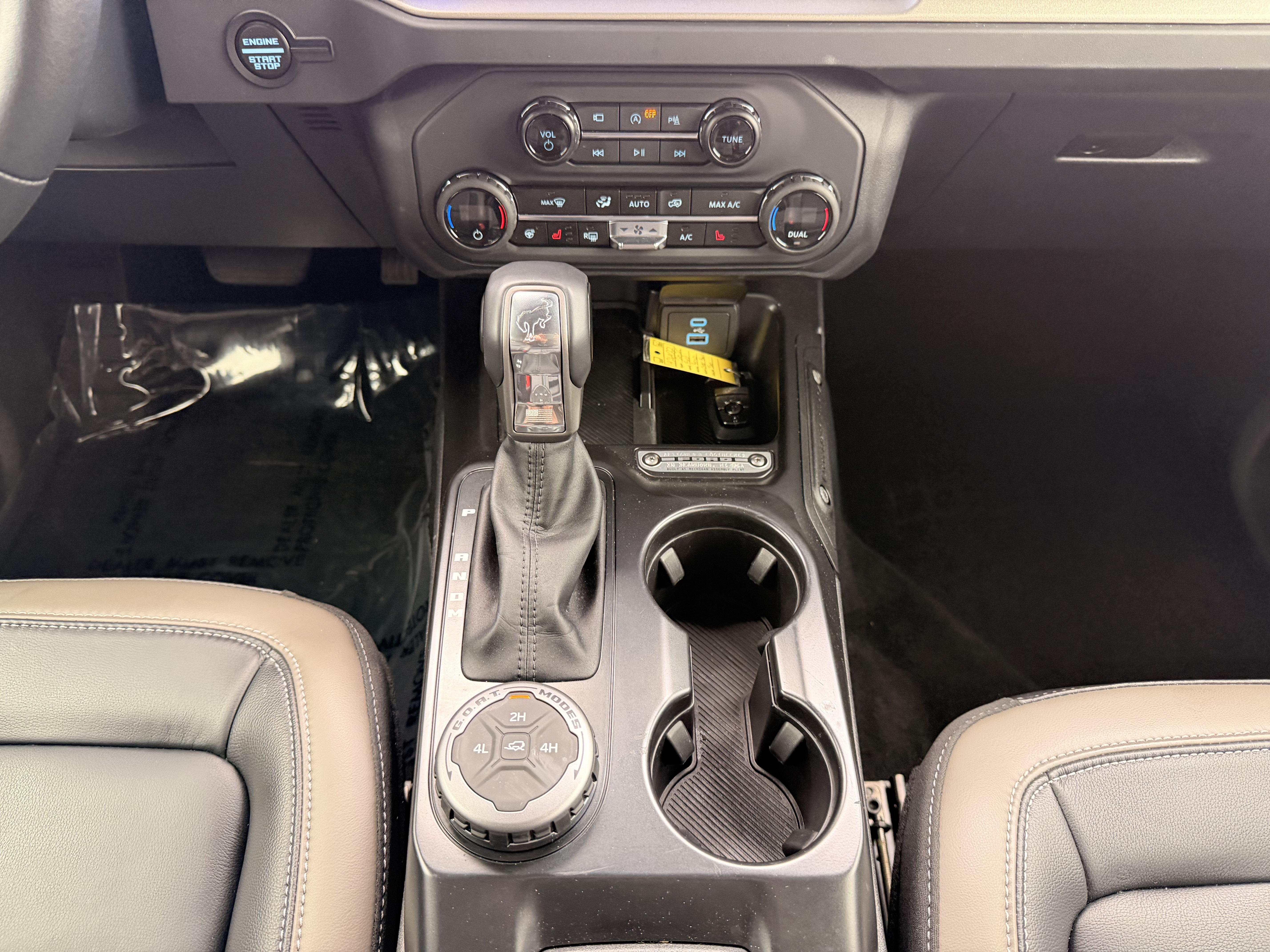 Used 2025 Ford Bronco Outer Banks AWD/4WD image 19