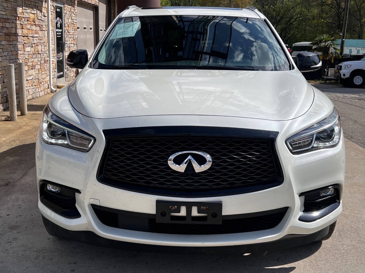 Used 2017 INFINITI QX60 Luxe w/ Premium Plus Package AWD/4WD image 9