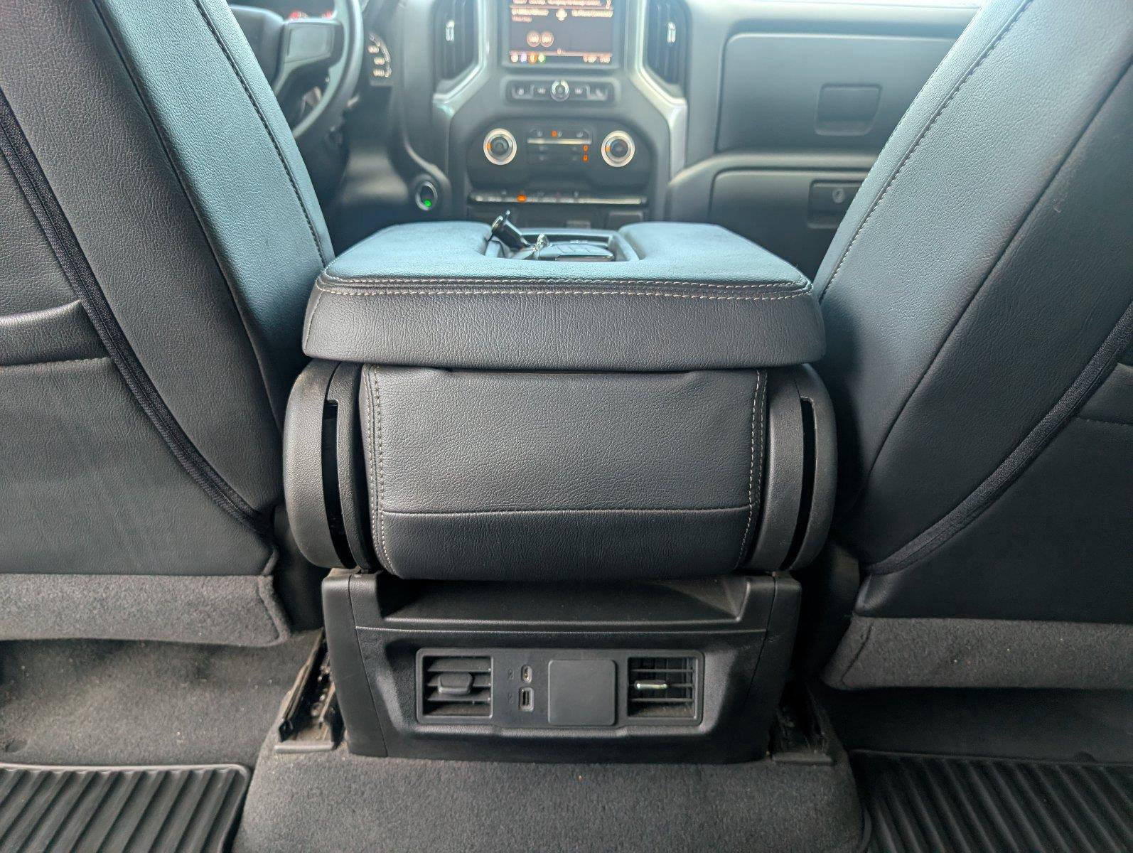 Used 2024 Chevrolet Silverado 1500 Custom w/ Turbomax Blackout Package AWD/4WD image 33