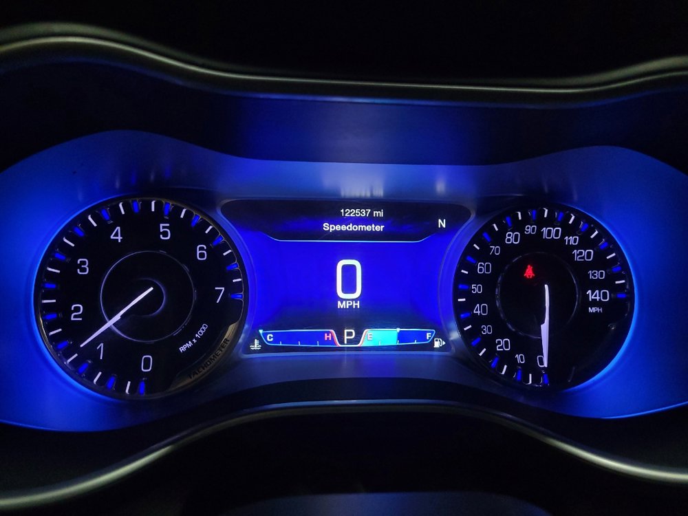 Used 2015 Chrysler 200 C FWD image 23