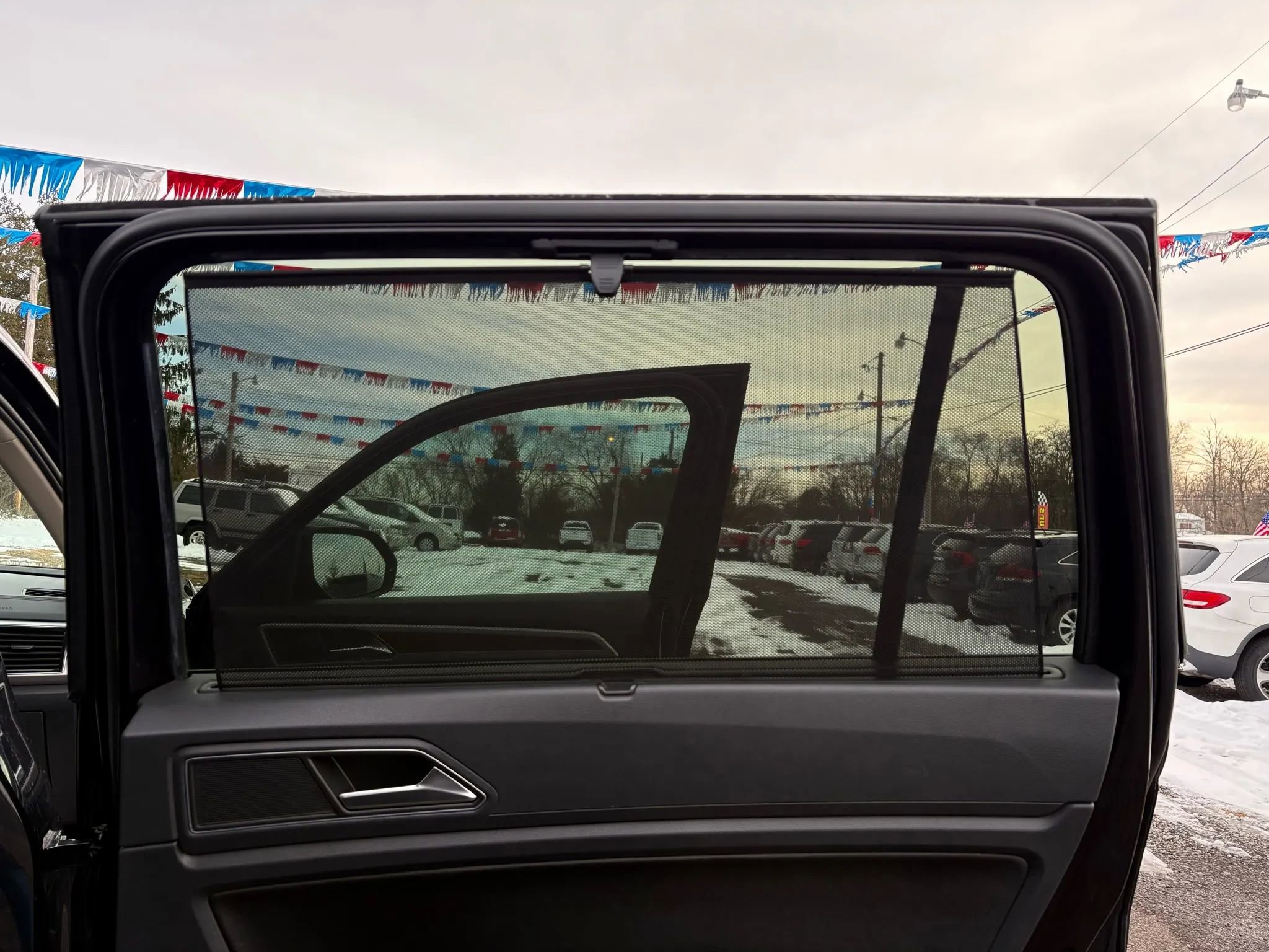 Used 2018 Volkswagen Atlas SEL w/ R-Line Package image 15