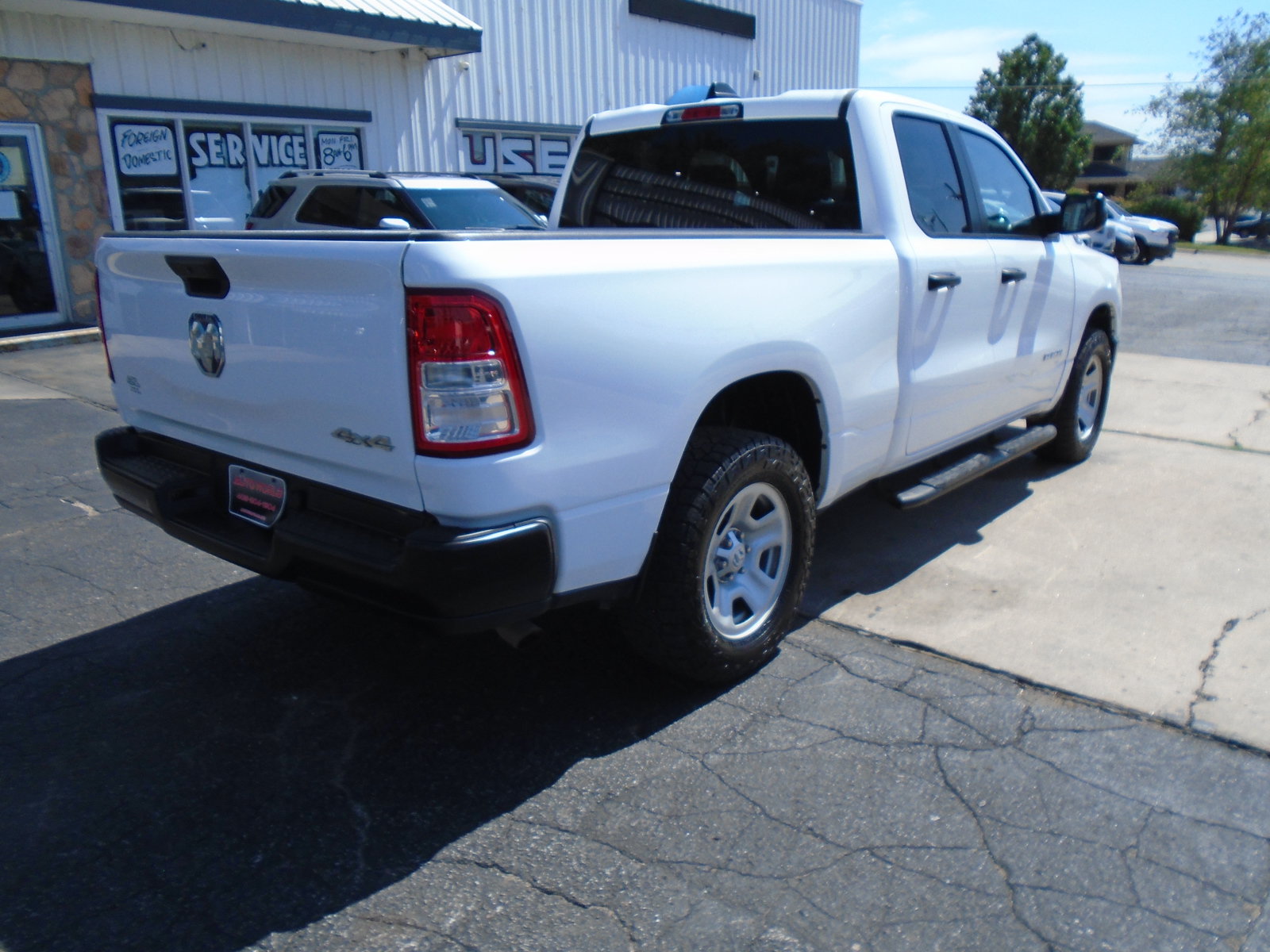 Used 2022 RAM 1500 Tradesman w/ Level 1 Safety Group AWD/4WD image 2