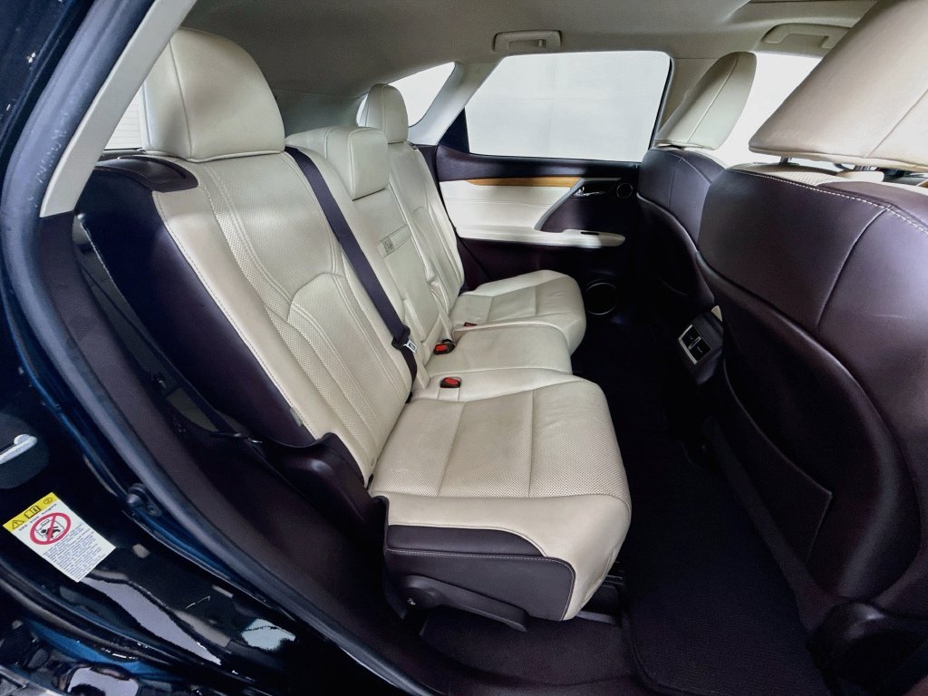 Used 2019 Lexus RX 350L FWD image 29