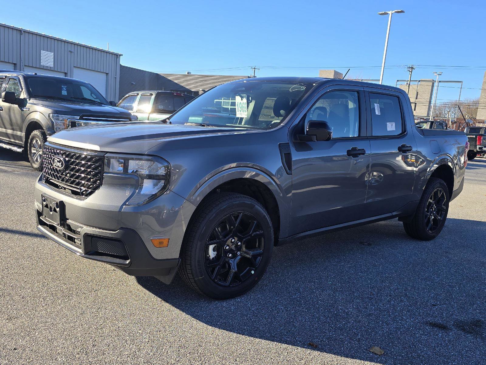 New 2025 Ford Maverick XLT w/ XLT Luxury Package image 9