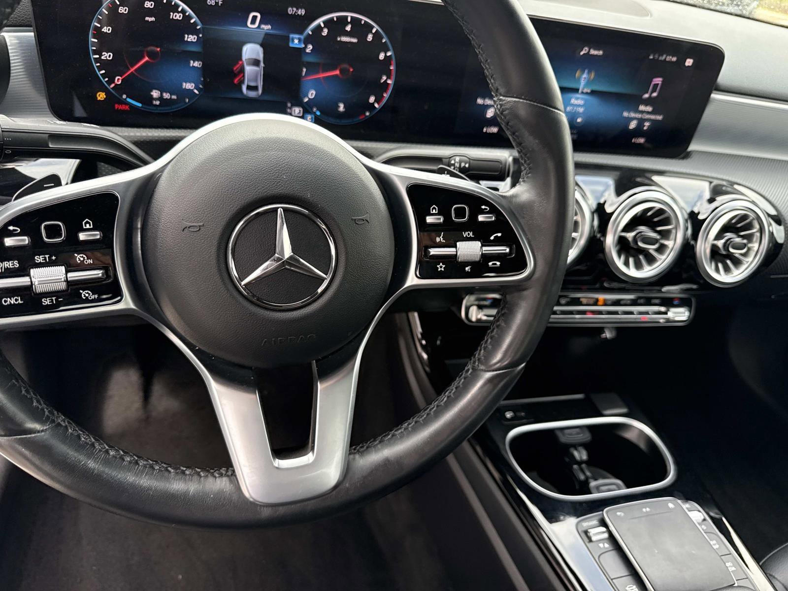 Used 2022 Mercedes-Benz A 220 4MATIC image 29