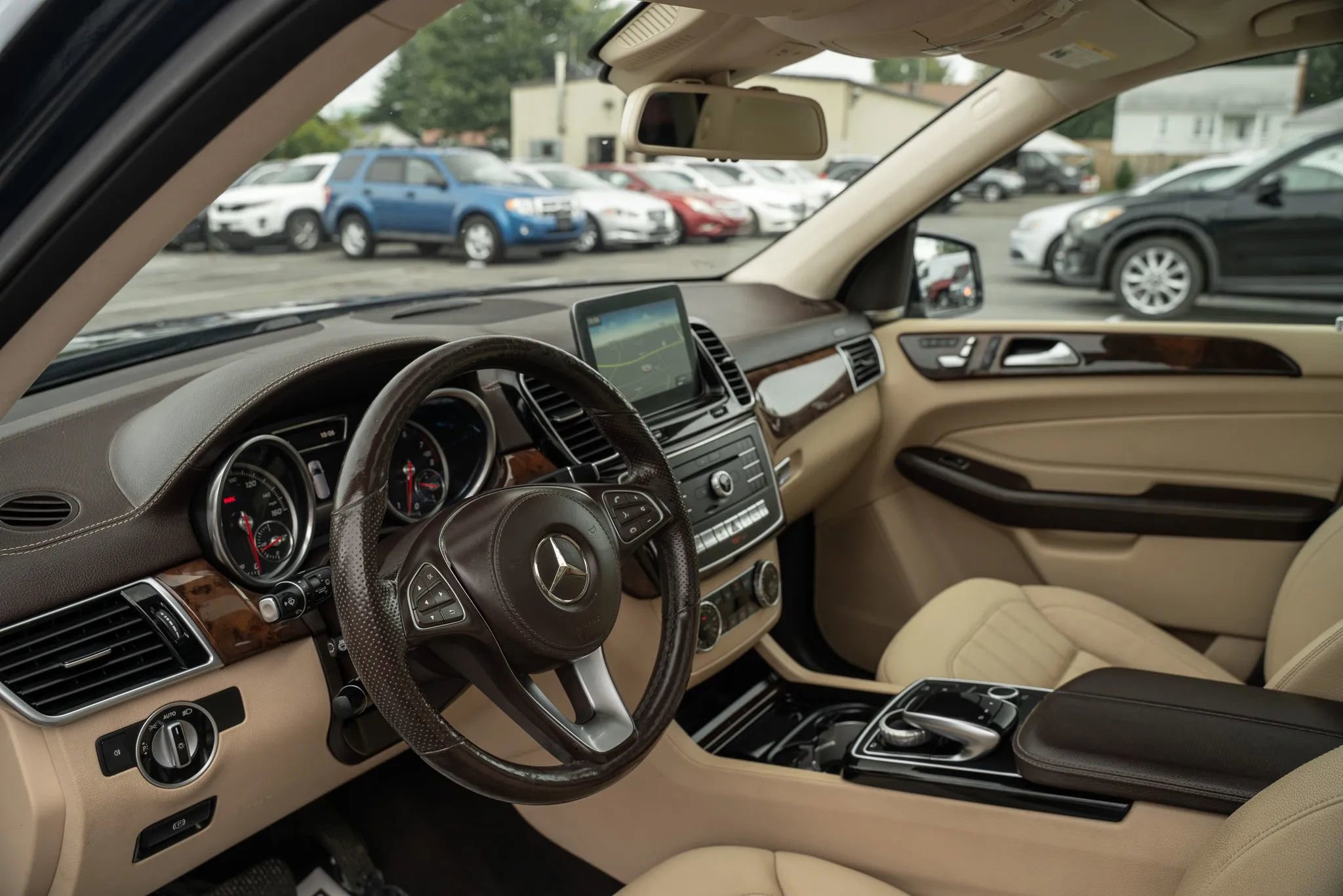 Used 2017 Mercedes-Benz GLS 450 GLS 450 Sport Utility 4D image 6