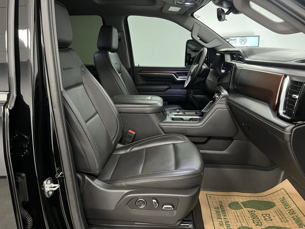 Used 2024 GMC Sierra 3500 Denali w/ Denali Reserve Package image 60
