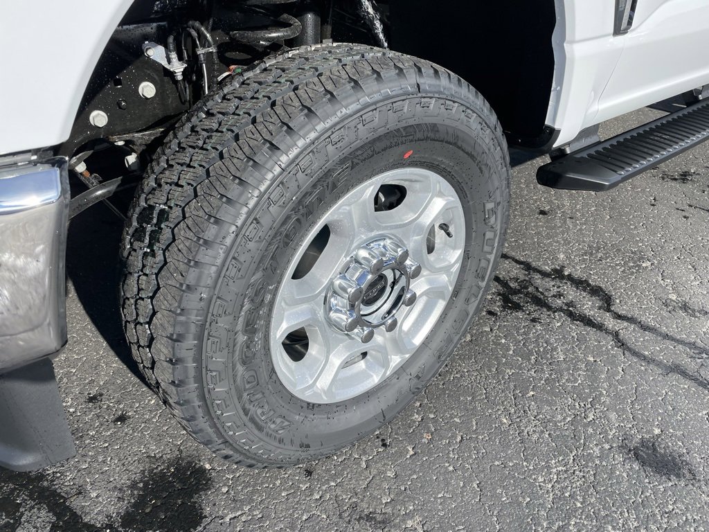 New 2026 Ford F250 XLT w/ 360-Degree Camera Package image 3