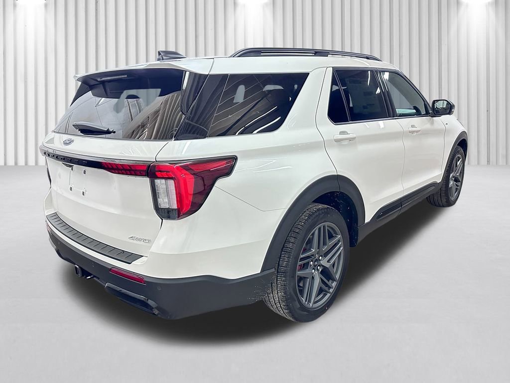 New 2025 Ford Explorer ST-Line w/ ST-Line Street Pack image 5