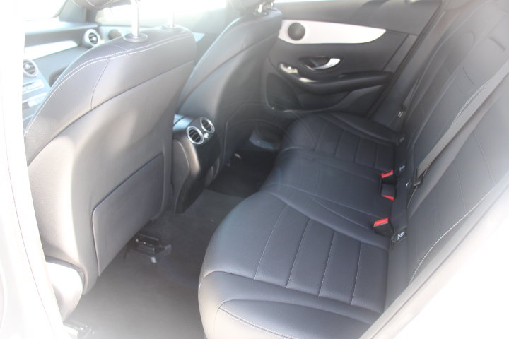 Used 2021 Mercedes-Benz GLC 300 4MATIC image 13