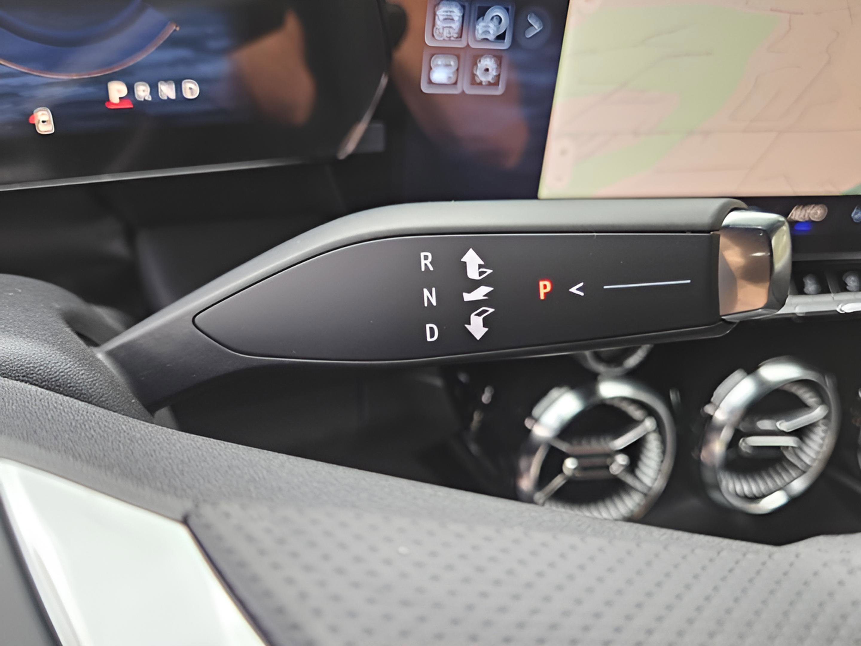 New 2025 Chevrolet Blazer EV LT w/ Midnight/Sport Edition AWD/4WD image 17