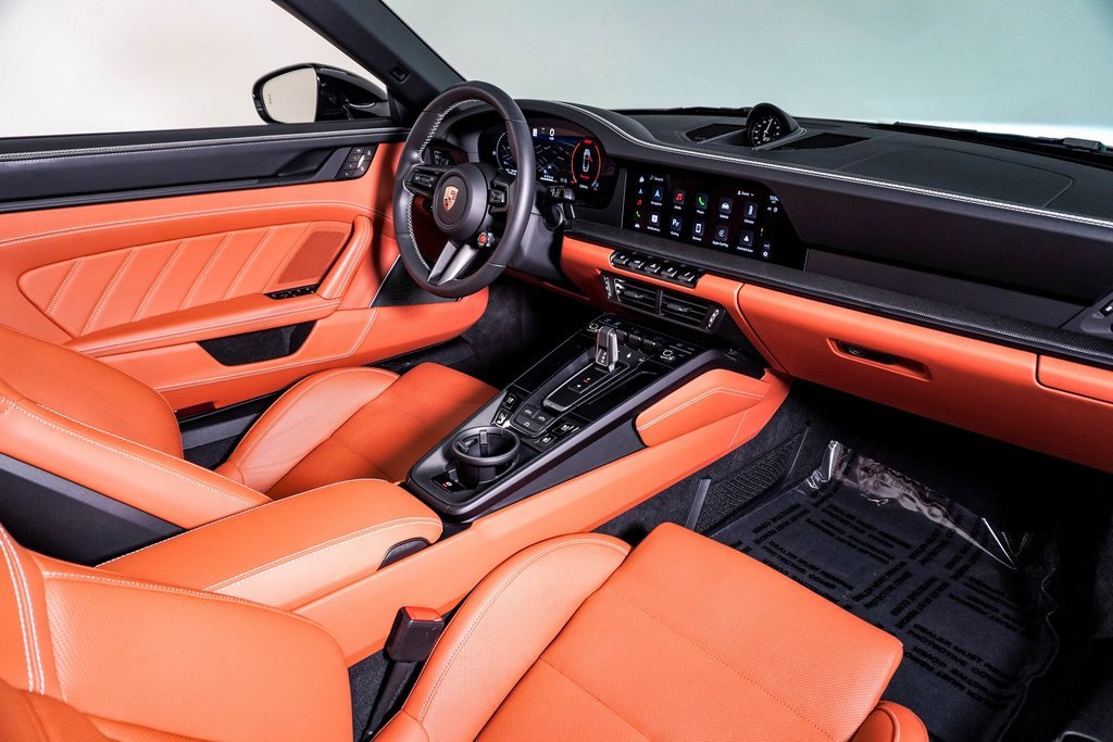 Certified 2025 Porsche 911 Carrera GTS image 15