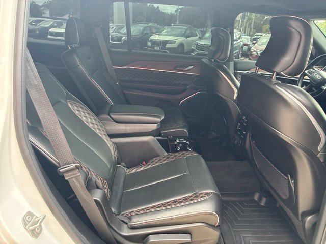 Used 2022 Jeep Grand Cherokee L Summit w/ Advanced Protech Group IV AWD/4WD image 9