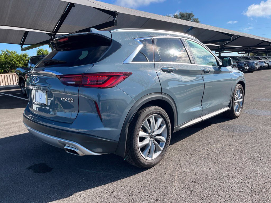 Used 2022 INFINITI QX50 Essential AWD/4WD image 4