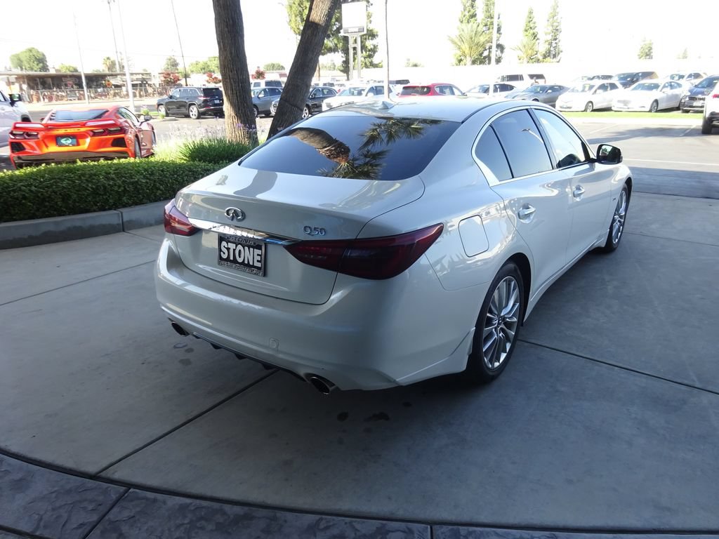 Used 2018 INFINITI Q50 Luxe w/ Essential Package (3.0T Luxe) RWD image 7