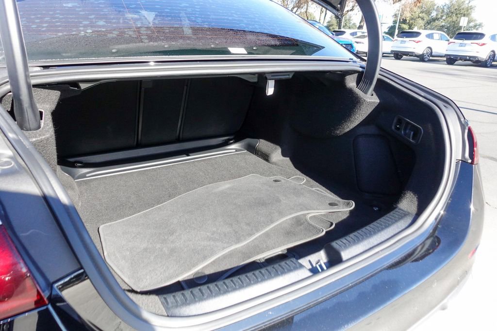 Used 2024 Mercedes-Benz E 350 4MATIC Sedan image 26