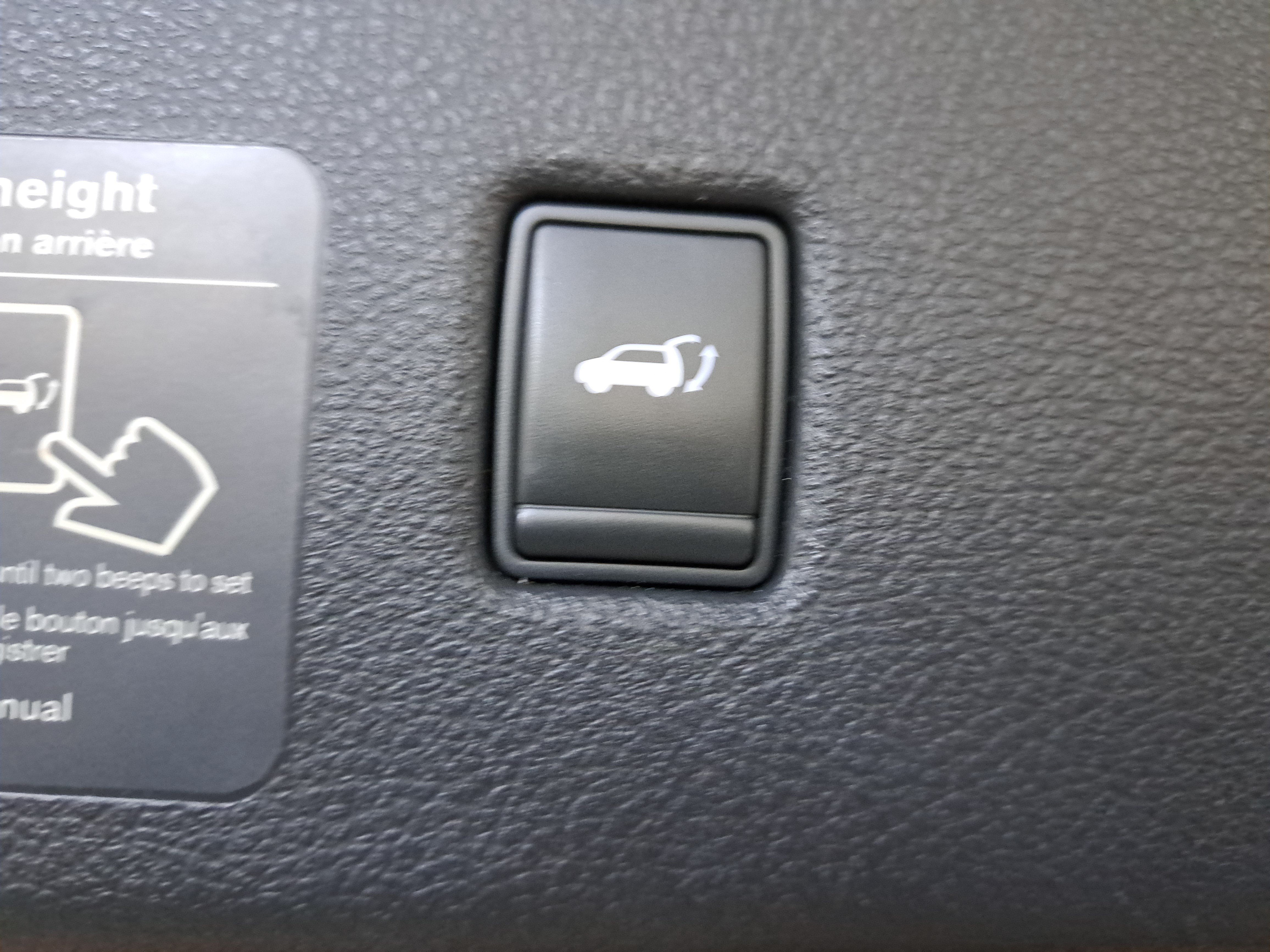 Used 2022 INFINITI QX50 Sensory w/ Cargo Package AWD/4WD image 14