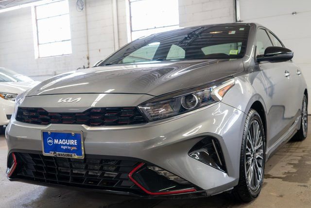 Used 2023 Kia Forte GT-Line image 2