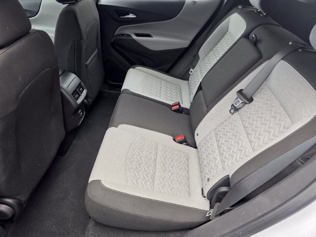 Used 2023 Chevrolet Equinox LS w/ Driver Confidence II Package FWD image 13