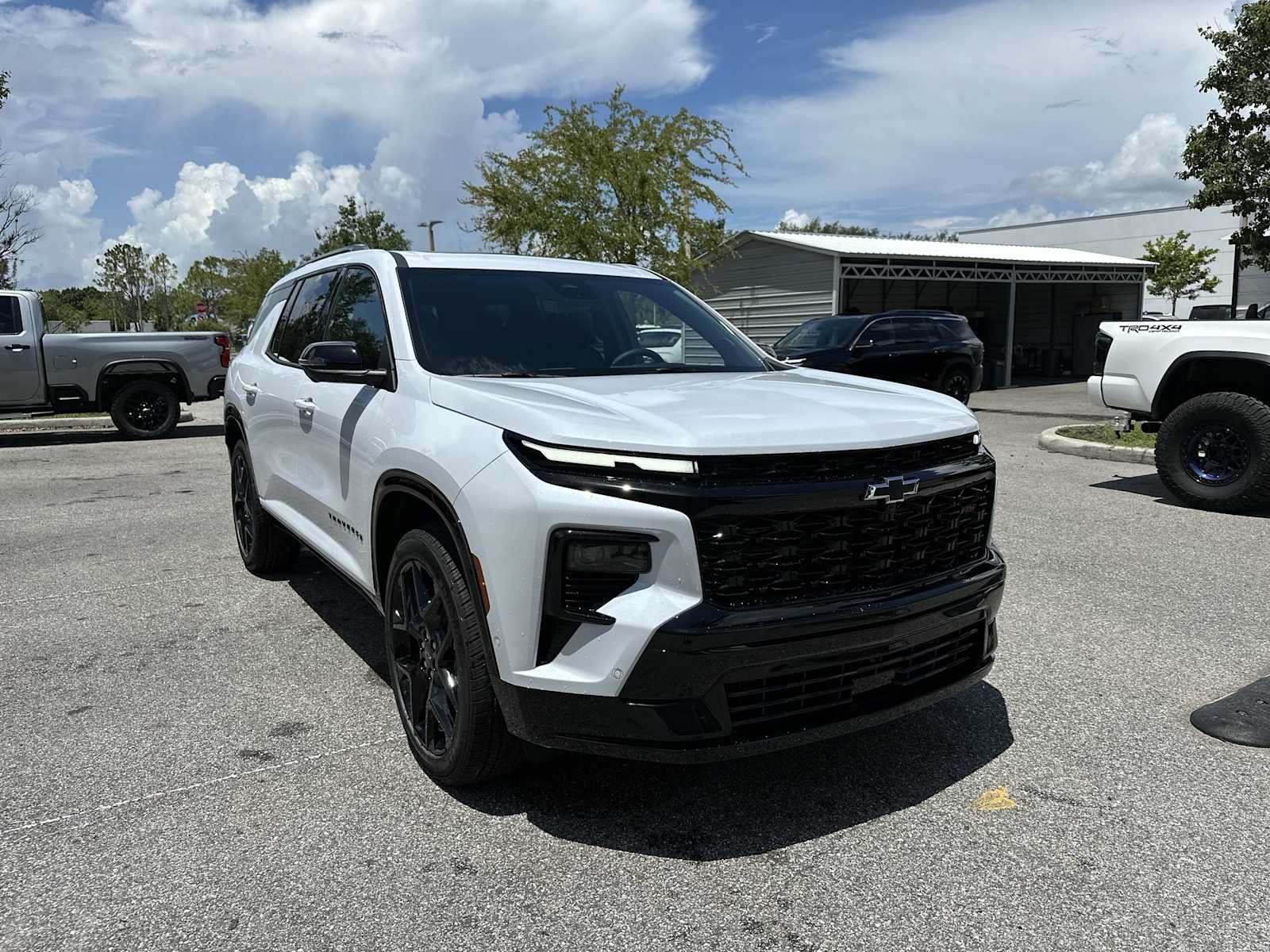 New 2026 Chevrolet Traverse RS w/ LPO, Floor Liner Package FWD image 8