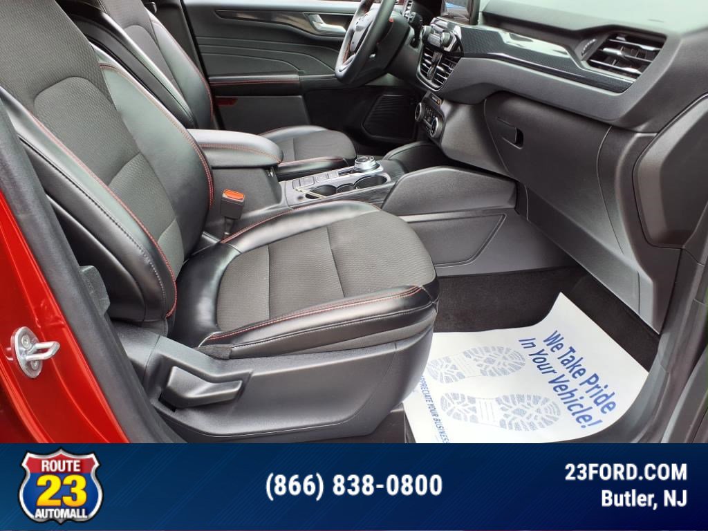 Certified 2024 Ford Escape ST-Line image 9