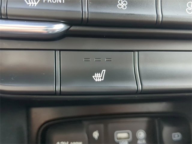 Used 2020 Hyundai Santa Fe SEL w/ Convenience Package image 21