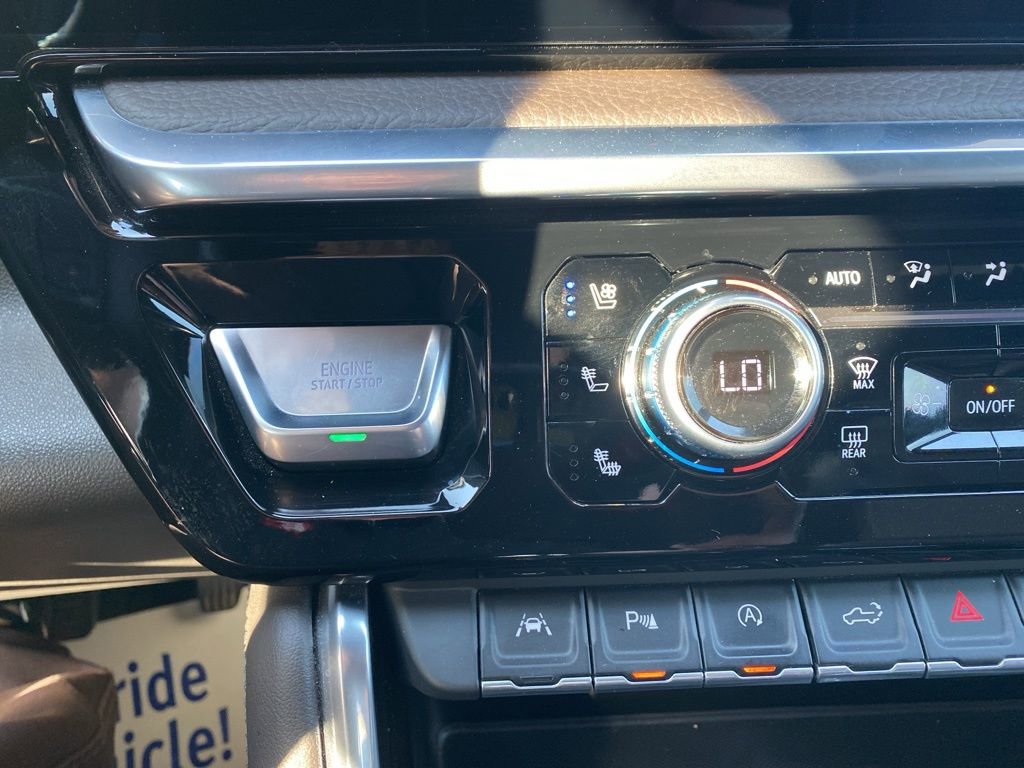 Used 2023 GMC Sierra 1500 Denali w/ Technology Package AWD/4WD image 24