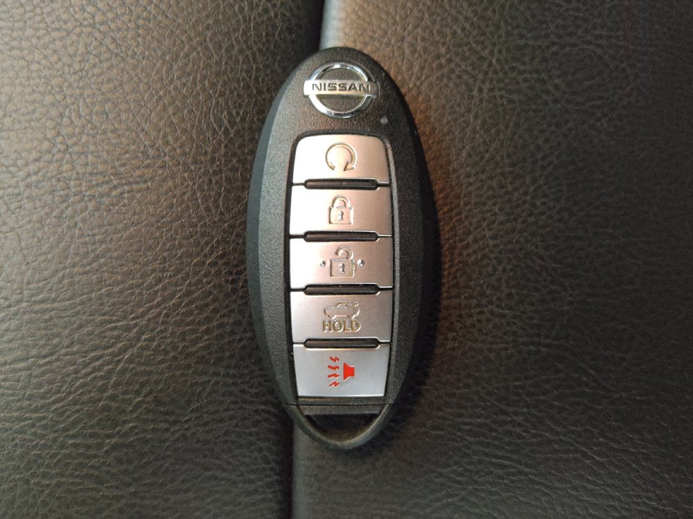Used 2022 Nissan Sentra SR w/ SR Premium Package FWD image 32