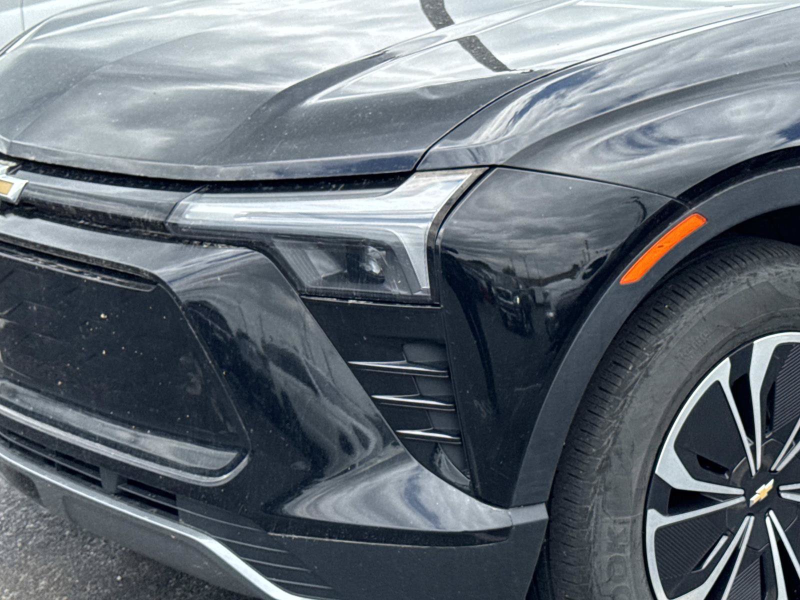 Used 2024 Chevrolet Blazer EV LT AWD/4WD image 4
