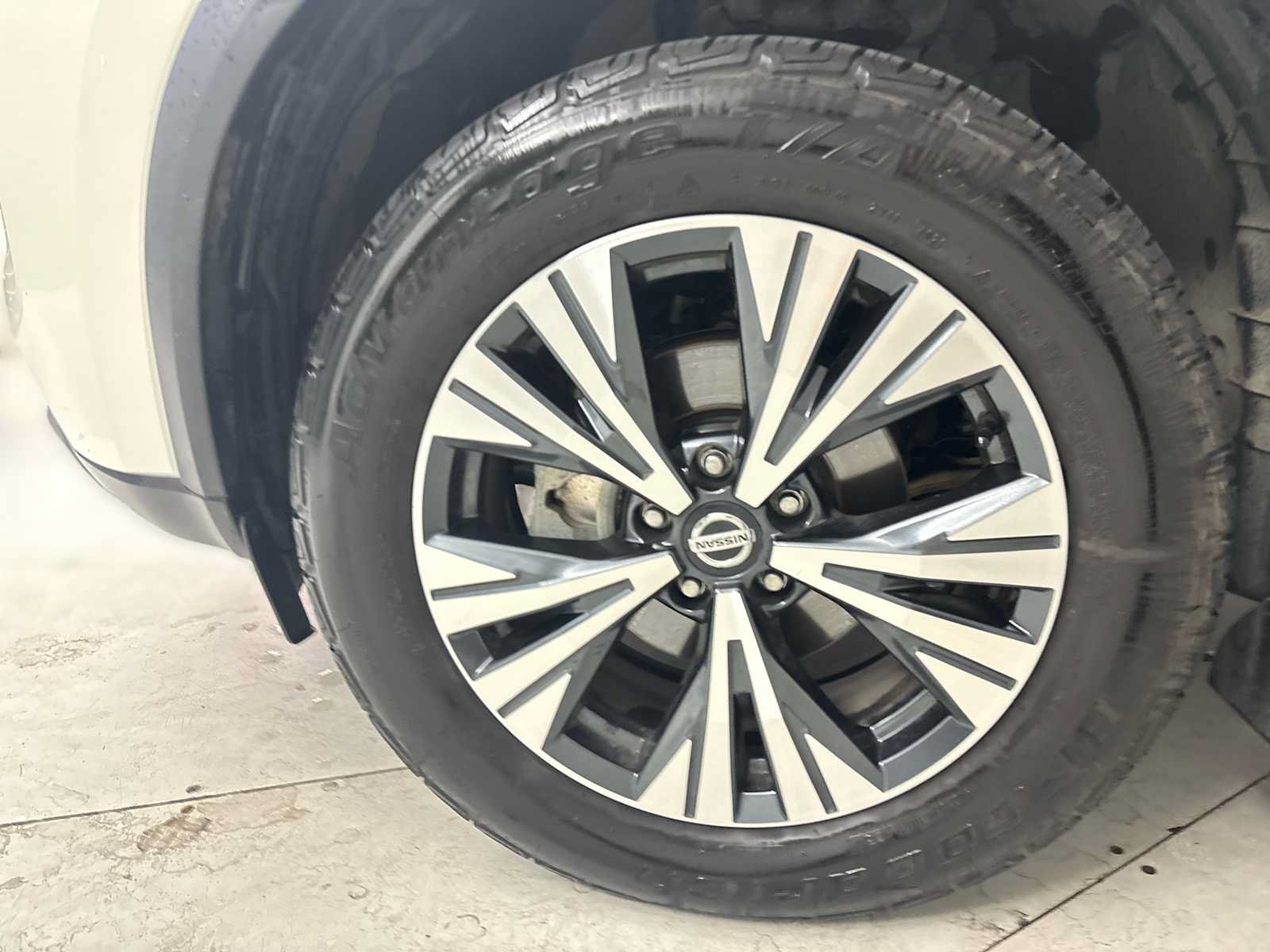 Used 2021 Nissan Rogue SV FWD image 18