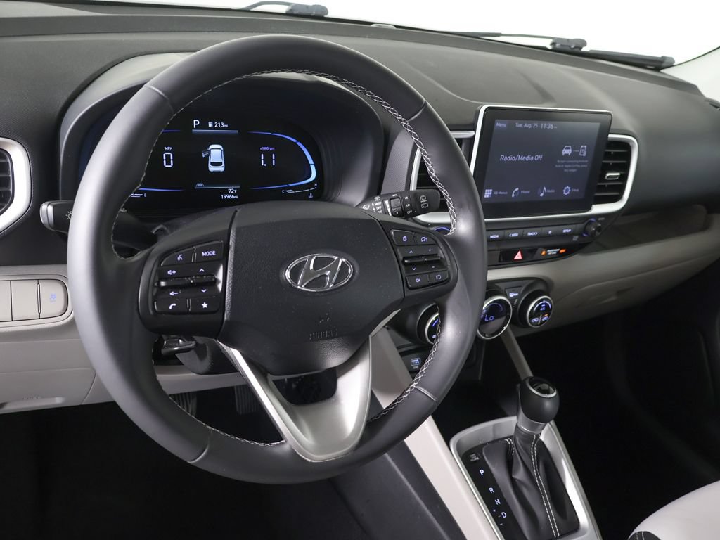 Certified 2024 Hyundai Venue SEL FWD image 23