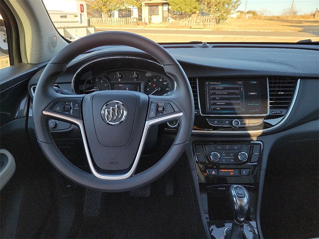 Used 2020 Buick Encore Preferred image 17