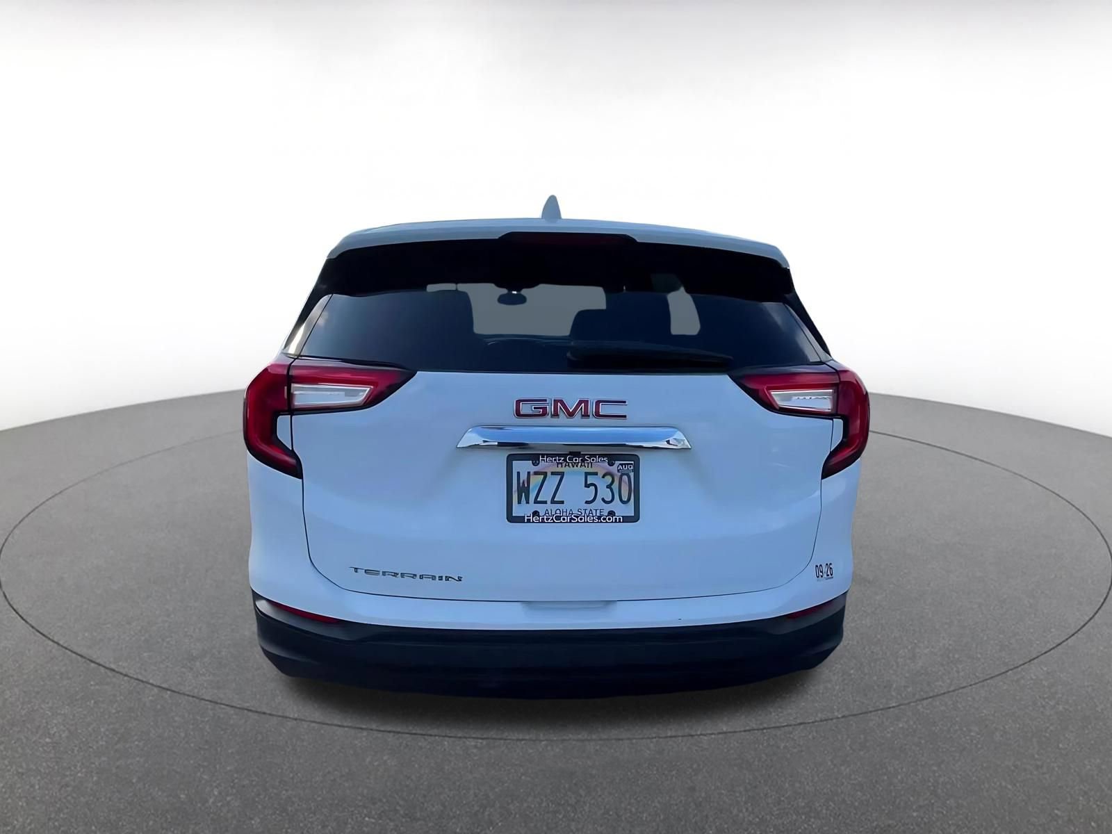 Used 2024 GMC Terrain SLE FWD image 12
