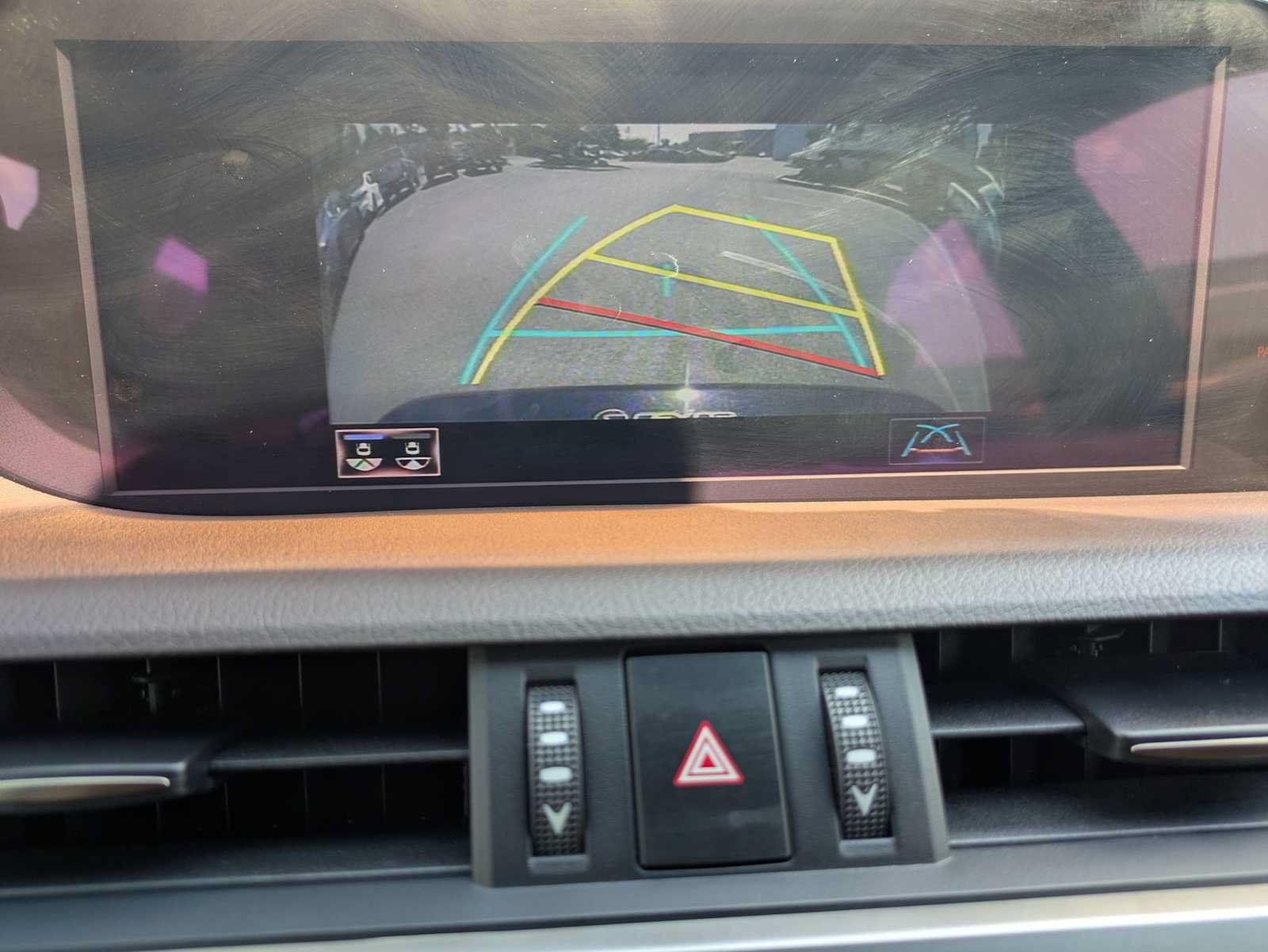 Used 2019 Lexus ES 300h w/ Premium Package FWD image 13