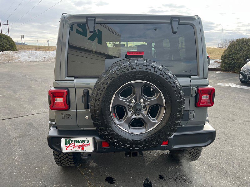 Used 2019 Jeep Wrangler Unlimited Sahara w/ Dual Top Group image 9