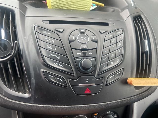 Used 2015 Ford Escape SE image 28