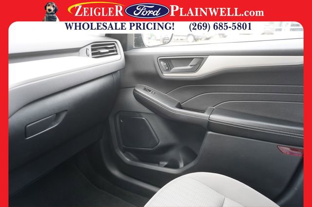 Used 2021 Ford Escape S image 30