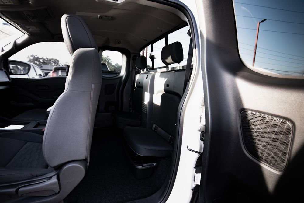 Used 2025 Nissan Frontier S w/ S Utility Package image 10