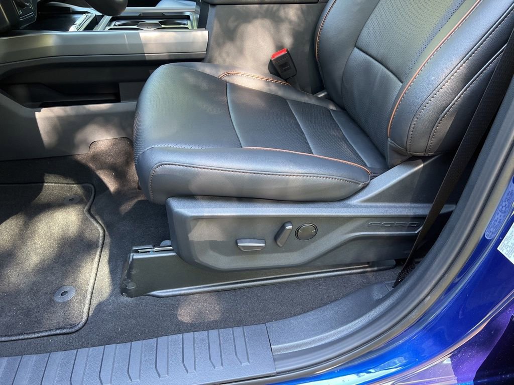 New 2026 Ford F250 Lariat w/ FX4 Off-Road Package image 13