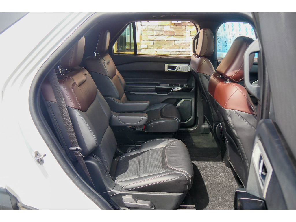 Used 2022 Ford Explorer Platinum w/ Technology Package AWD/4WD image 20