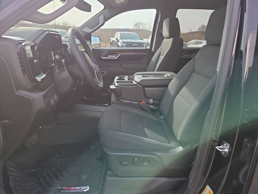 New 2026 Chevrolet Silverado 1500 LT image 24