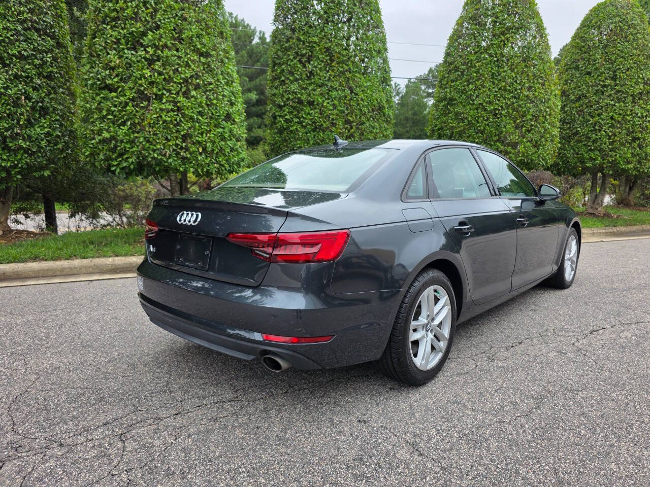 Used 2017 Audi A4 2.0T Premium w/ Audi MMI Navigation Plus FWD image 5