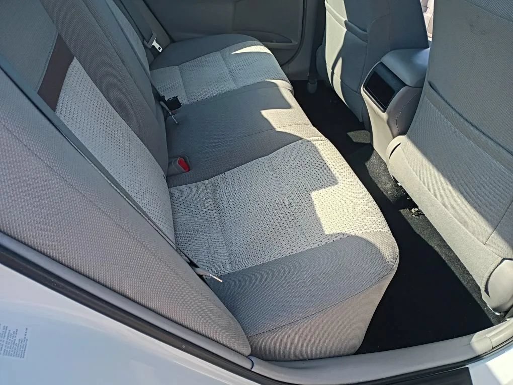 Used 2012 Toyota Camry LE FWD image 17